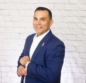 Raymond Rodriguez Torres, Live Live Bella