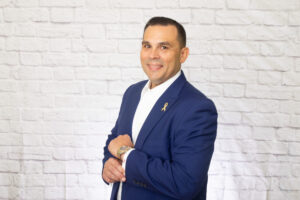 Raymond Rodriguez Torres, Live Live Bella